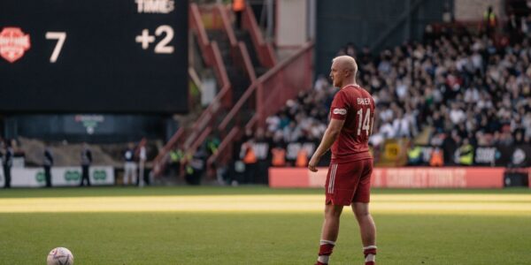 Sidemen-Charity-Football-Match-2022-Theo-Baker-Free-Kick