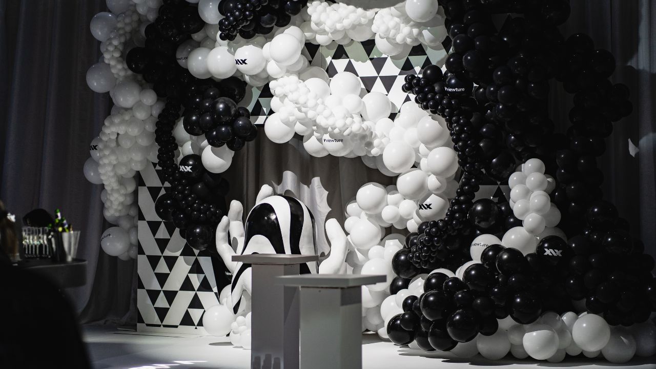 Sidemen After Party September 2022 balloon photo wall.