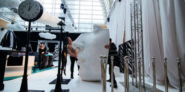 Team-Setting-Up-Giant-Head-Prop-Sidemen-Charity-Match-2022-After-Party
