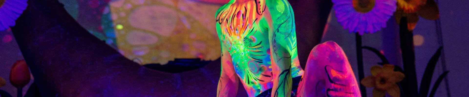UV-Acrobatic-Dance-Shows