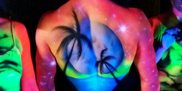 UV-Entertainers-For-Night-Shows