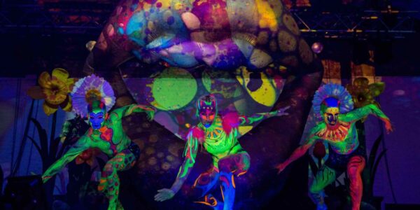 UV-Flower-Dancers