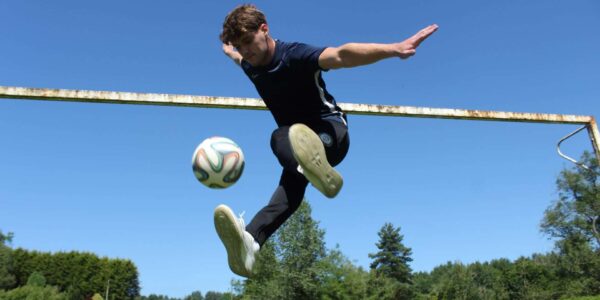 Football-Performer-For-Hire