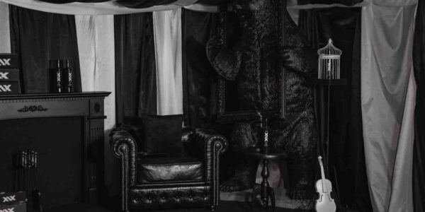 Balck-and-White-Dream-Circus