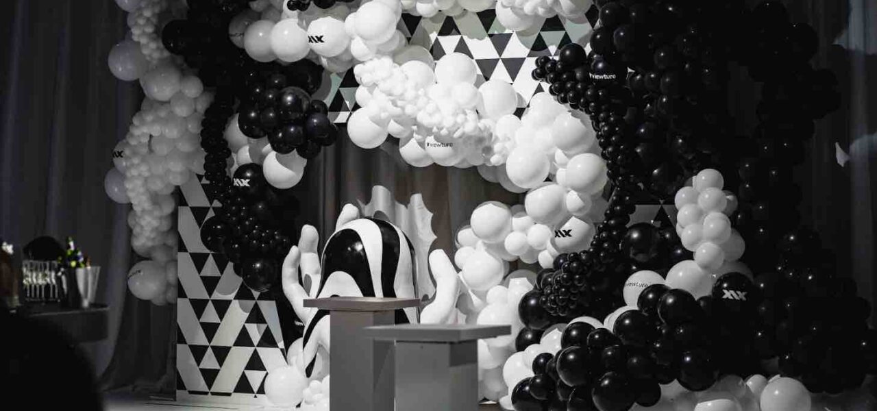 Black-and-White-Circus-Balloon-Installation