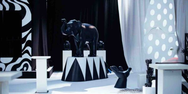 Black-and-White-Circus-Party-Prop