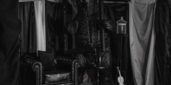 Circus-Bear-Black-and-White-Prop
