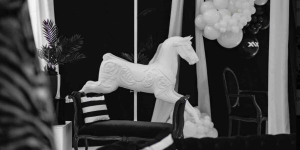 Dream-Circus-White-Horse-Prop