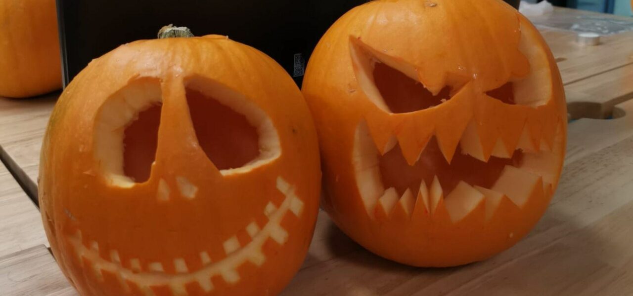 Halloween-Pumpkin-Carving-Experience