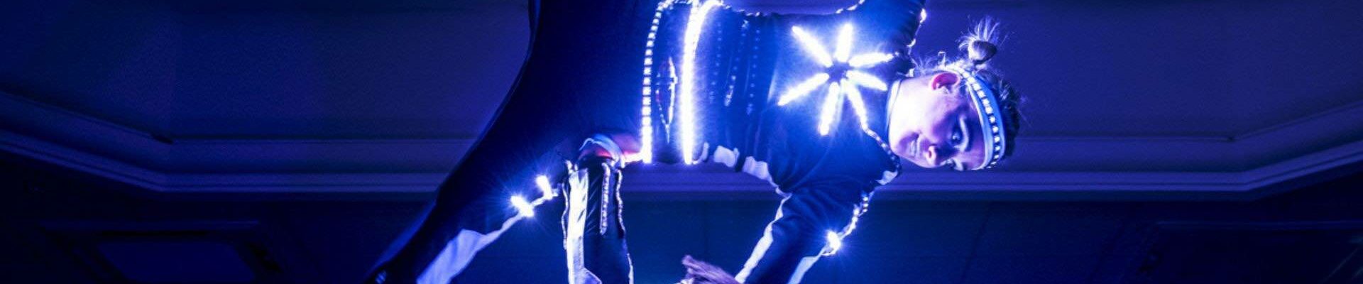 Hand-Balancing-LED-Act