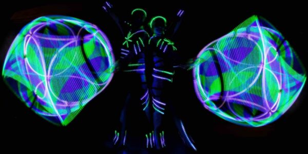 LED-Cyr-Wheel-Juggling
