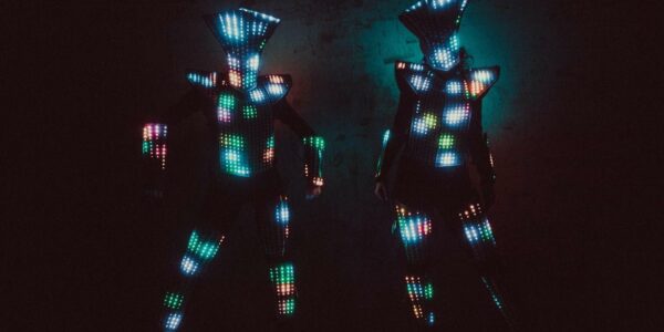 Sci-Fi-Themed-LED-Dancers