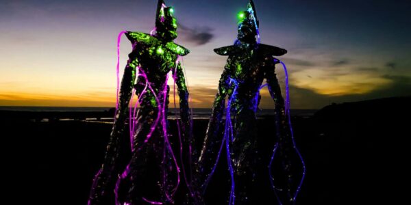 Walkabout-Sci-Fi-Themed-Stilt-Walkers