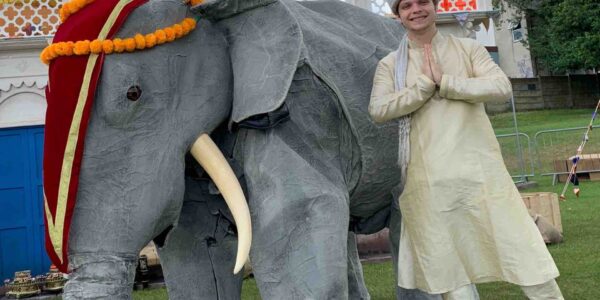 Walkabout-Elephant-Entertainer