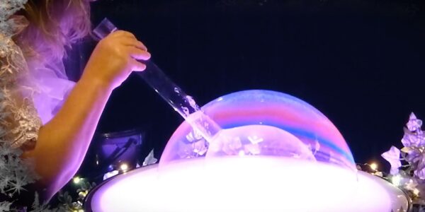Christmas-Bubble-Show-For-Hire