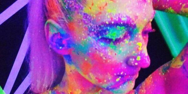 UV-Painted-Dancer