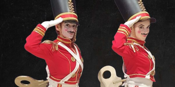 Wind-Up-Roaming-Soldier-Entertainers