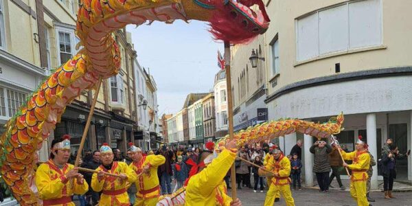 Dragon-Dance-Show-In-City-Centre