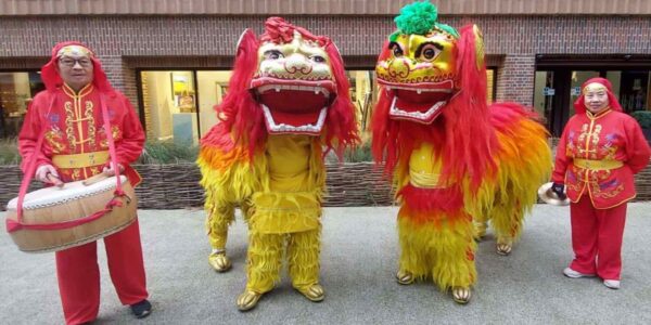 Traditional-Lion-Dance-Duo-And-Performers