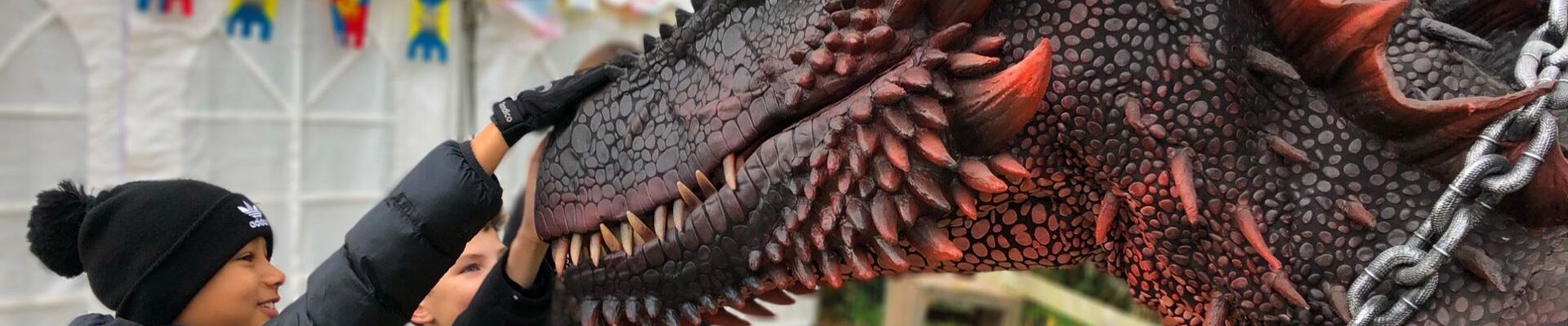 Interactive-Walkabout-Dragon