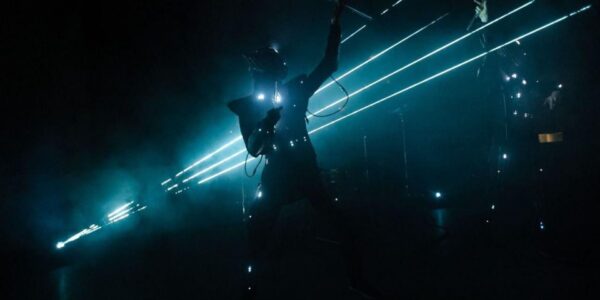 Laser-Light-Drumming-Show