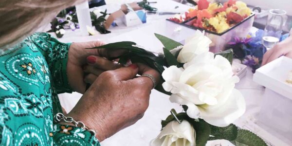 Lady-Flower-Crown-Making