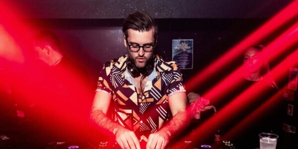 Club-Party-DJ-Red-Beams