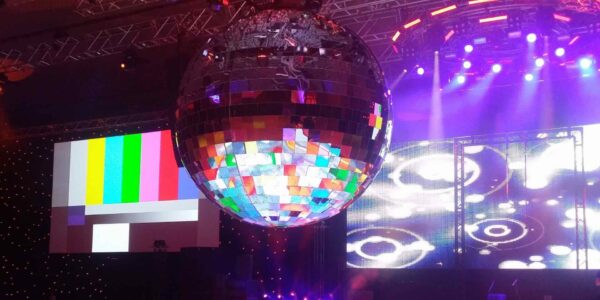 Giant-Mirror-Ball-Disco