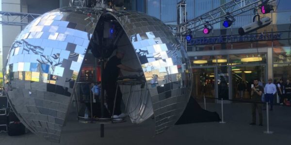 Giant-Mirror-Ball-Outside