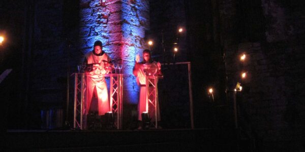 Glass-Harpists-Show