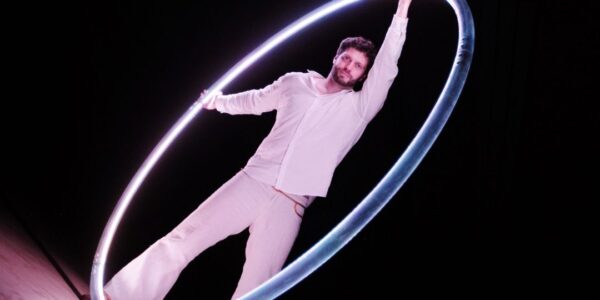 LED-Cyr-Wheel-Act