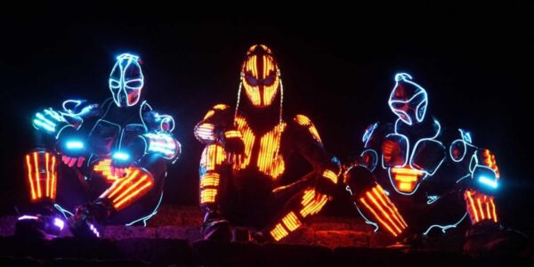 LED-Dancers-Sitting-On-Stage