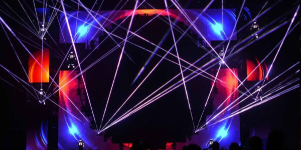 Laser-Light-Show-Dancers
