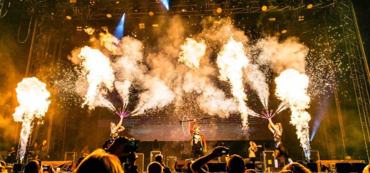 Pyro-Fire-Show.