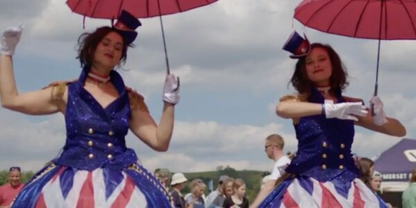 Royal-Themed-Stilt-Walkers