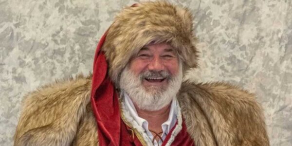 Santa-Claus-With-Fluffy-Hat-Close