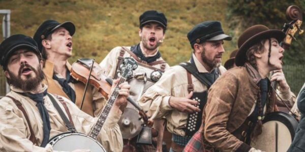 Shanty-Performers-Pirate-Band