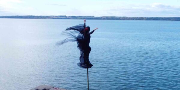 Singing-Sway-Pole-Sea