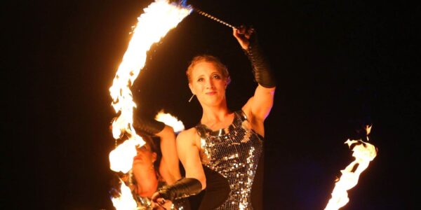 Artist-Fire-Show-Dancer