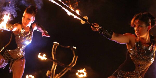 Artist-Fire-Show-Fire-Sword