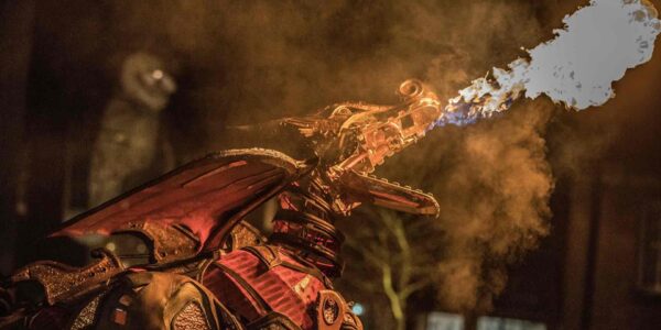 Dragon-Walkabout-Act-For-Halloween