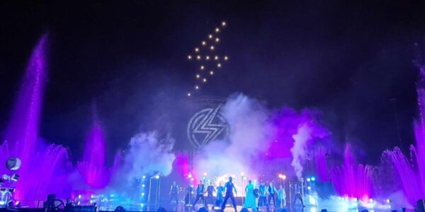 Drones-Form-Lightning-Bolt-During-Show