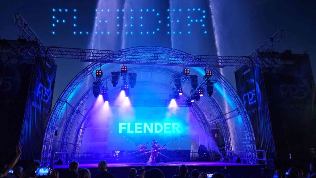 Full stage production drone show for the brand Flender including lighting and dancers.