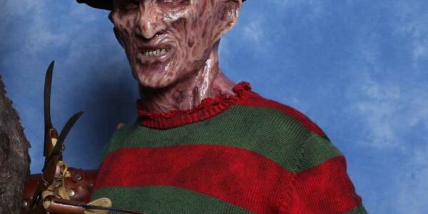Freddy-Krueger-Impersonator-Halloween-Attractions