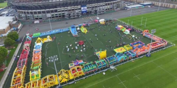 Giant-Inflatable-Assault-Course-Complete
