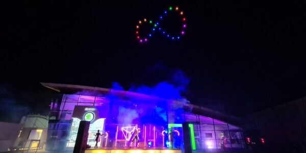 Infinity-Loop-Created-With-Drones-During-Brand-Activation