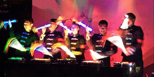 LED-Water-Drumming-Show-Spinning-Drum-Sticks