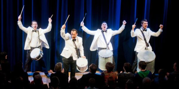Drumming-Entertainment-Samba-Style