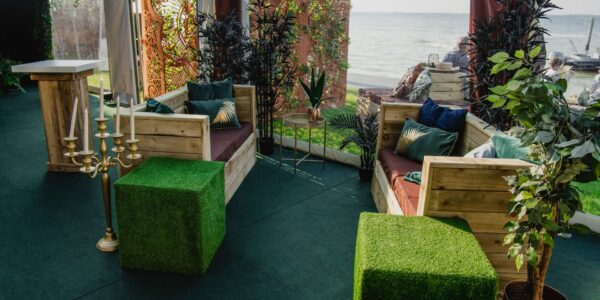 Festival-Style-Pallet-Furniture
