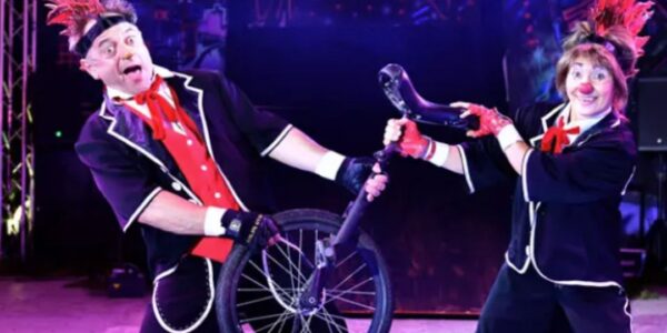 Clowns-With-A-Bike-Circus-Show